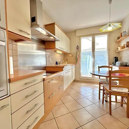 Calme Avec Parking Proche Du A - Fr-1-432-88 Apartment *